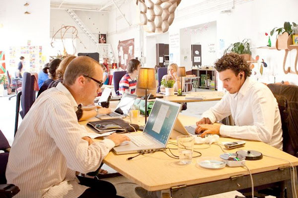 Coworking, accelerator or incubator, what’s the best choice for a startup?